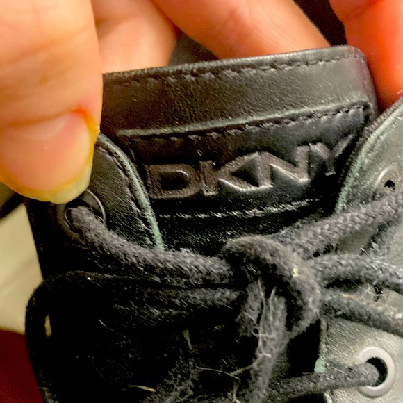 Black DKNY sneakers in leather - Picture 4 of 5